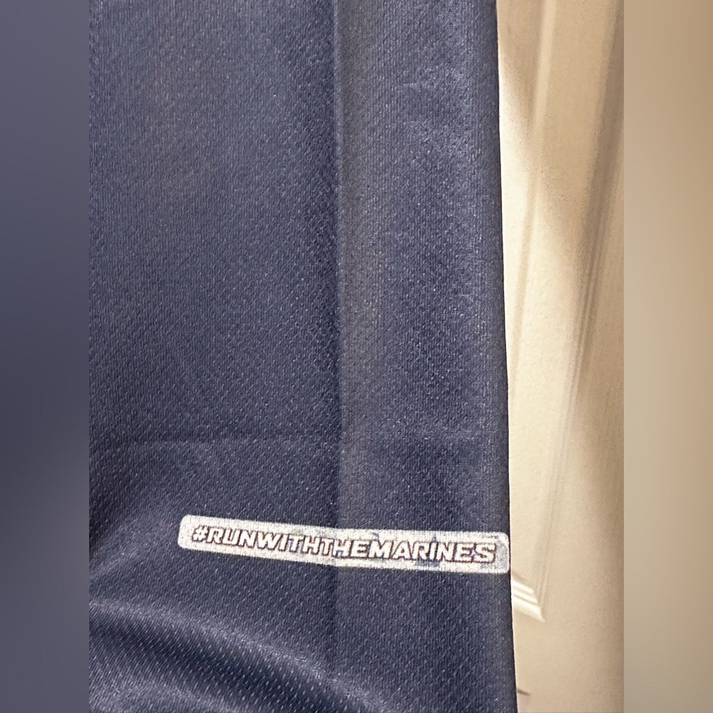 Marine Corps Marathon 2020 “The People’s Marathon” Long Sleeve Shirt - Picture 6 of 10